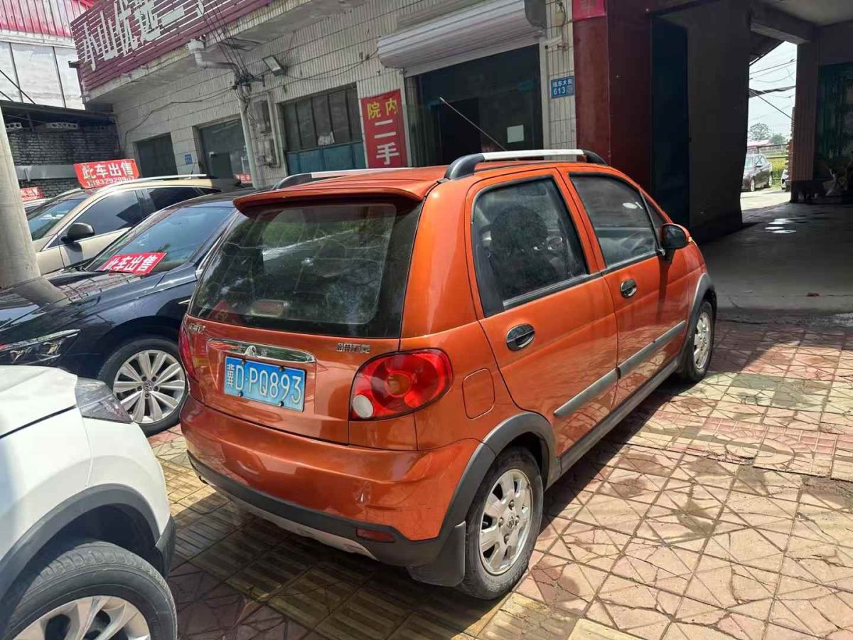 日產(chǎn) 途樂  2014款 5.6L LE圖片