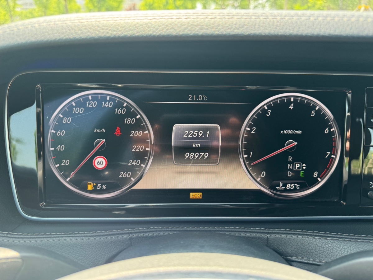 2014年08月奔驰 奔驰S级  2014款 S 400 L 尊贵型