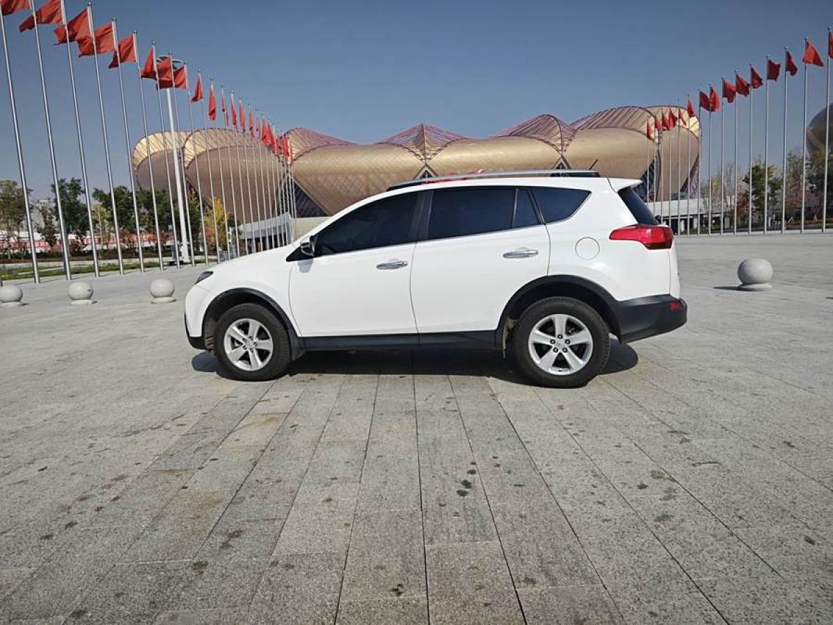 豐田 RAV4榮放  2013款 2.5L 自動四驅(qū)精英版圖片