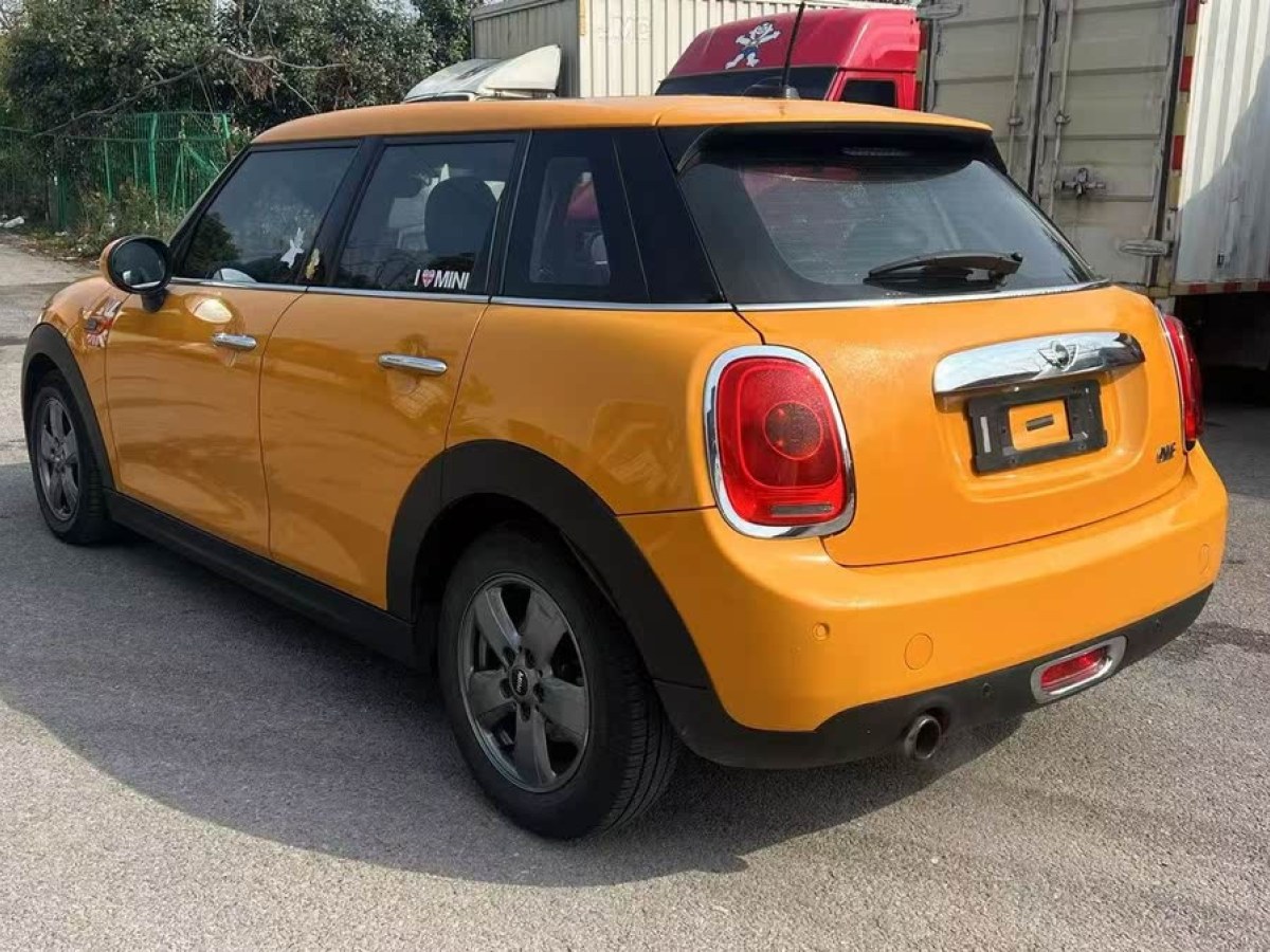 MINI MINI  2015款 1.2T ONE 五門版圖片