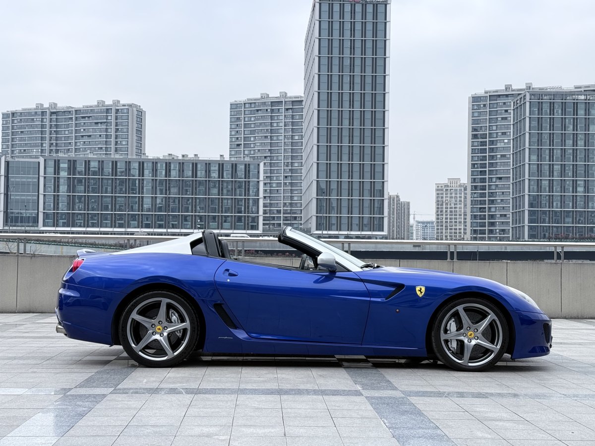 法拉利 599  2006款 599 GTB Fiorano 6.0圖片