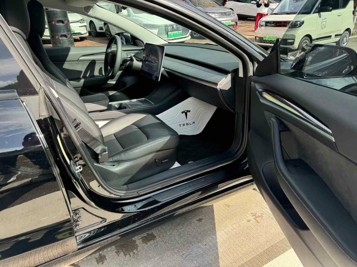 特斯拉 Model S  2021款 Plaid Plus 版圖片