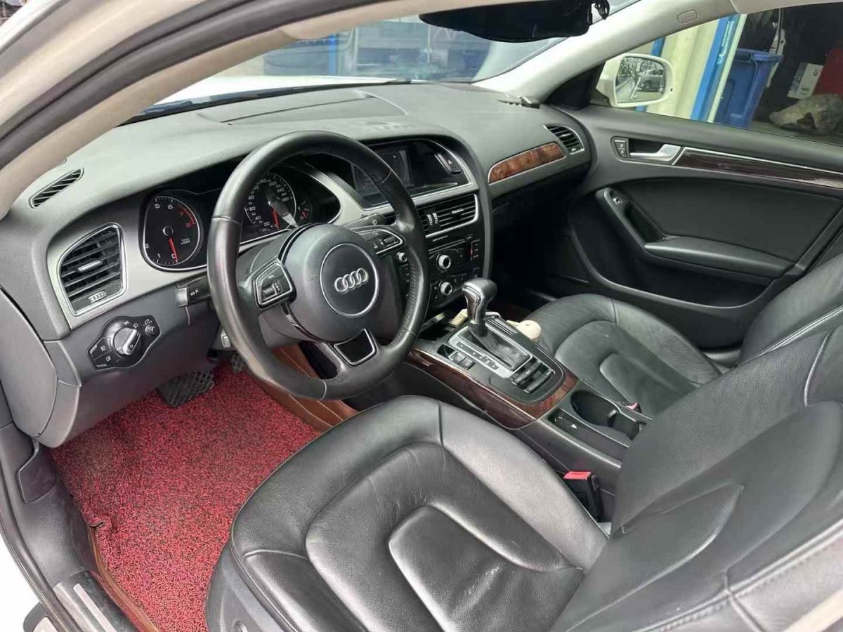 奧迪 奧迪A4L  2013款 A4L 30TFSI 手動(dòng)舒適型圖片