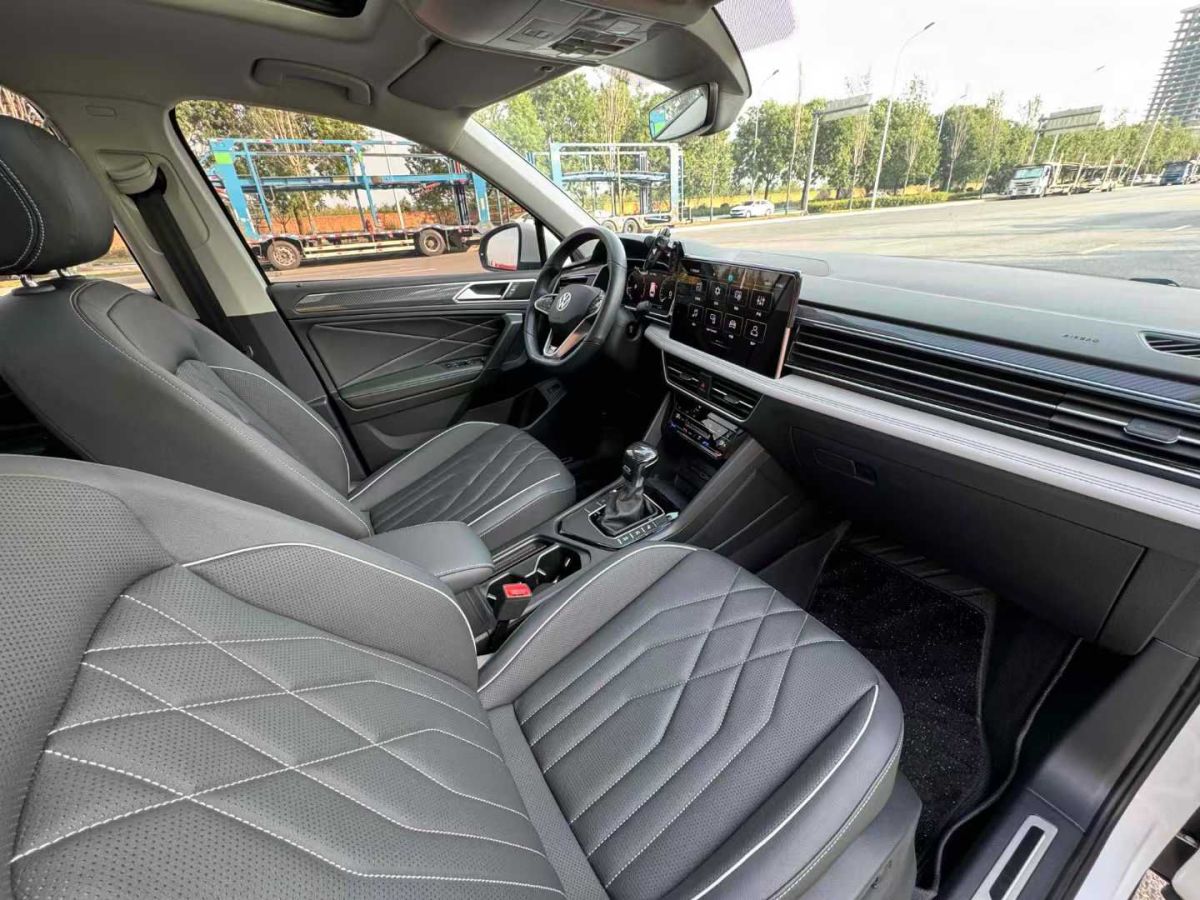 大眾 途觀L  2023款 280TSI 潮創(chuàng)限定版圖片