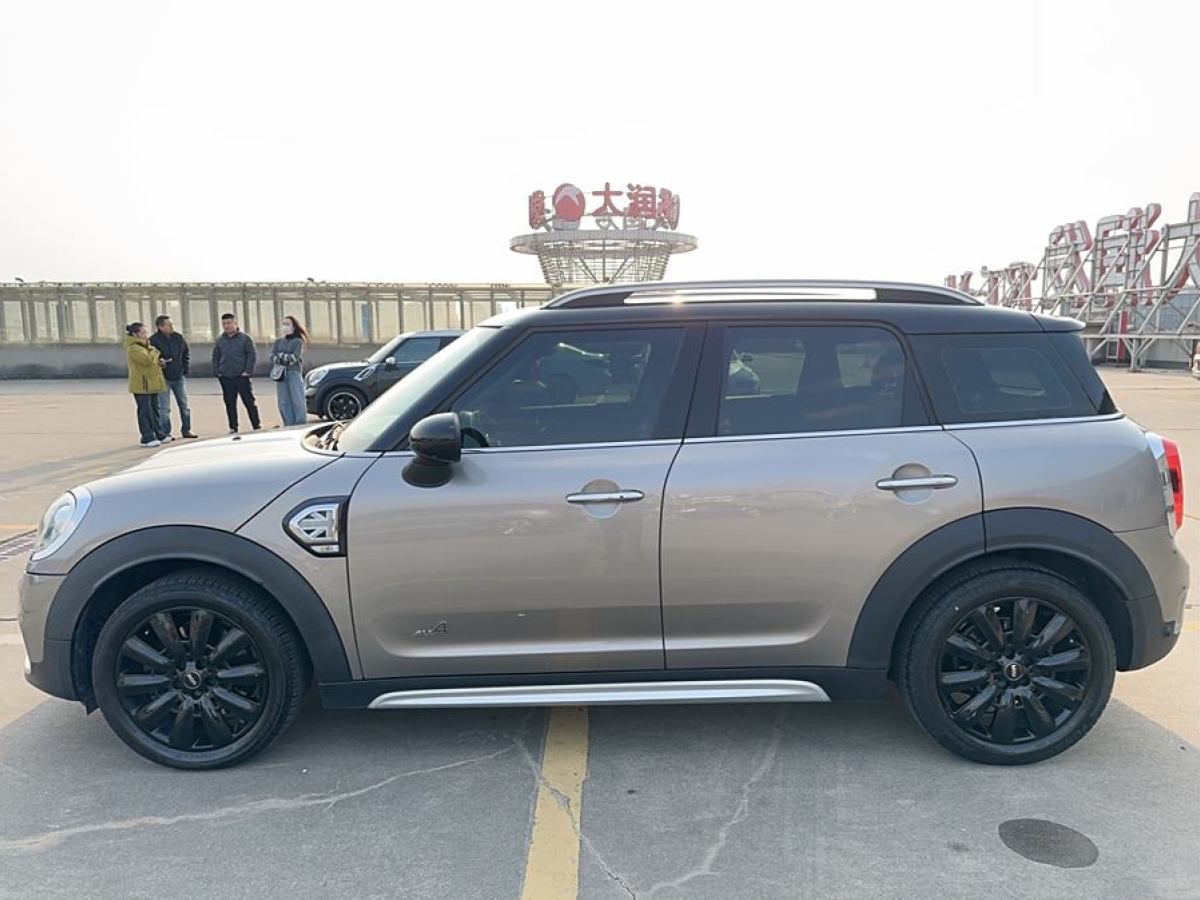 MINI COUNTRYMAN  2019款 2.0T COOPER S ALL4 經(jīng)典派圖片