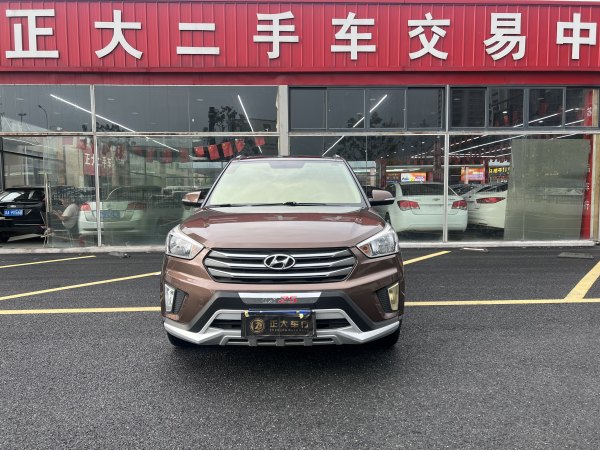 现代 ix25  2016款 1.6T 双离合两驱智能型GLS