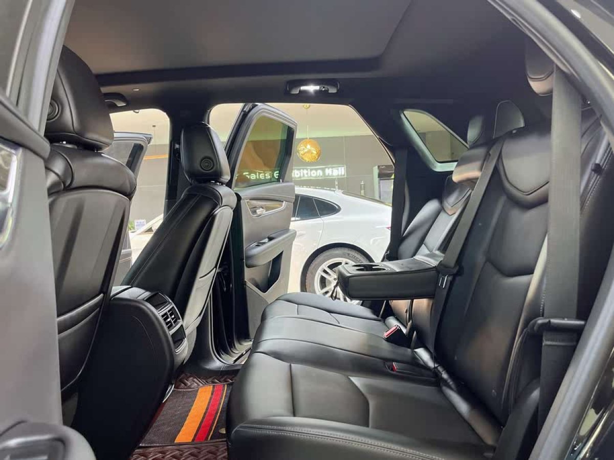 凱迪拉克 XT5  2021款 2.0T 四驅(qū)尊貴型圖片