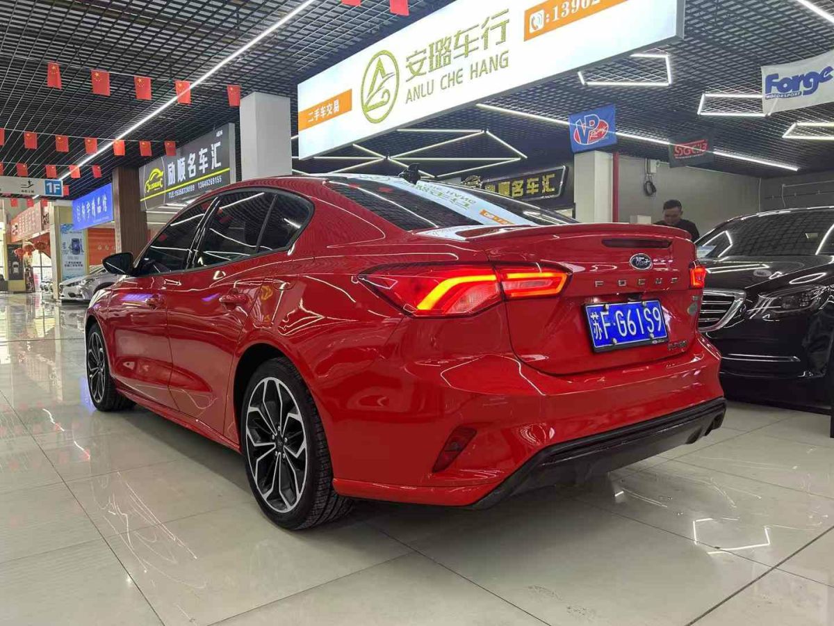 福特 ?？怂? 2018款 2.0T ST 標(biāo)準(zhǔn)版圖片