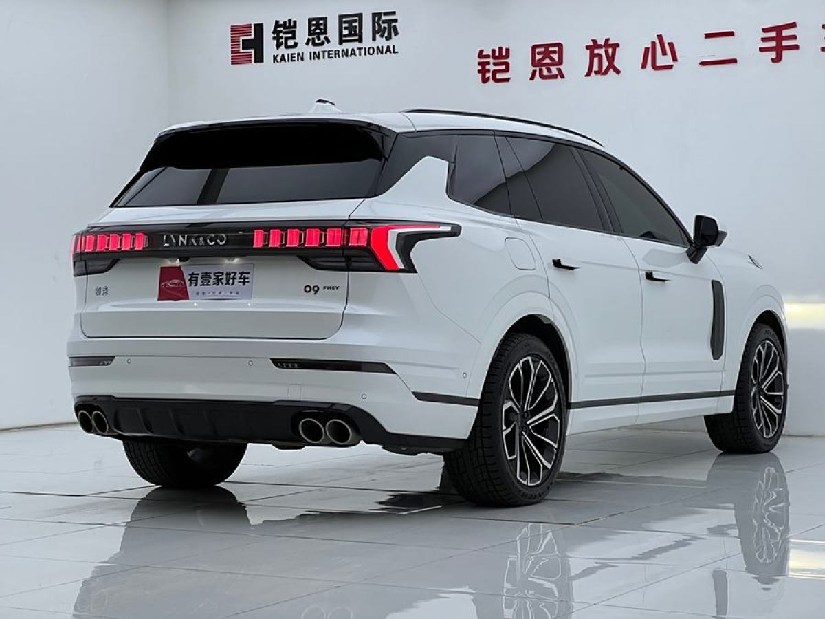 領(lǐng)克 領(lǐng)克09新能源  2021款 2.0T PHEV Ultra 六座圖片