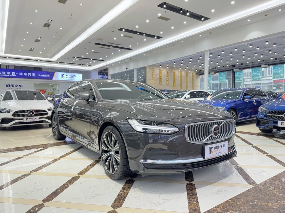 沃爾沃 S90  2024款 B5 智遠(yuǎn)豪華版圖片