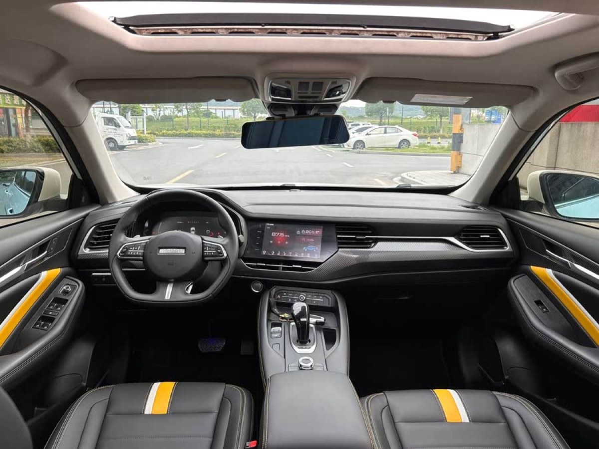 哈弗 哈弗F7x  2019款  1.5T 兩驅(qū)極智潮玩版圖片