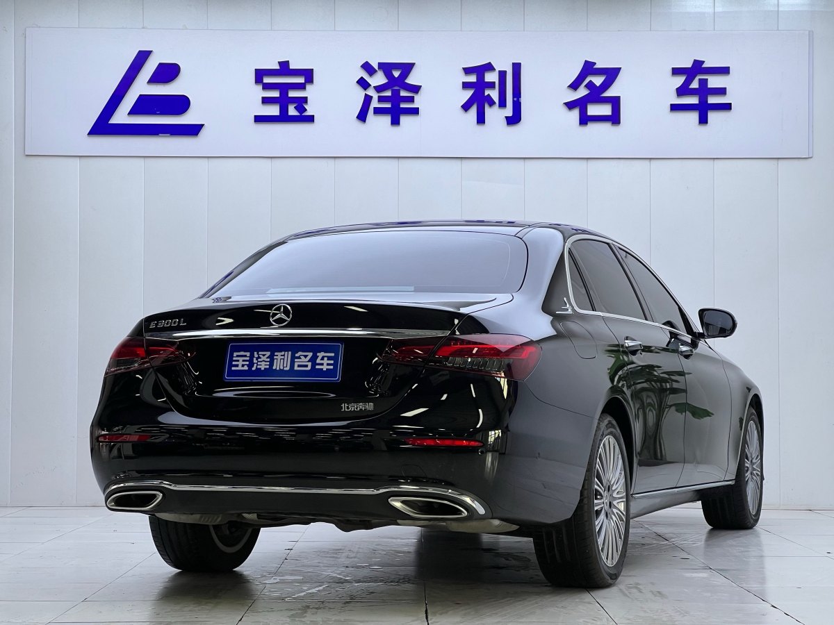 奔馳 奔馳E級(jí)  2022款 改款二 E 300 L 豪華型圖片