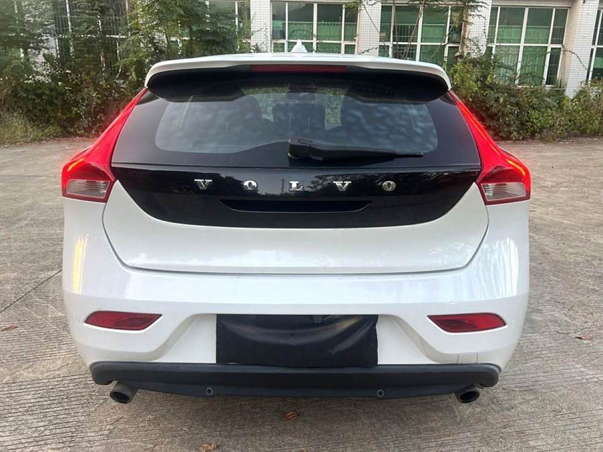 沃爾沃 V40  2015款 1.6T 智雅版圖片