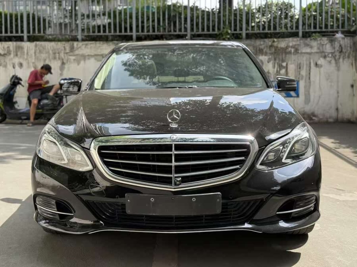 奔馳 奔馳E級(jí)  2014款 改款 E 260 L 豪華型圖片