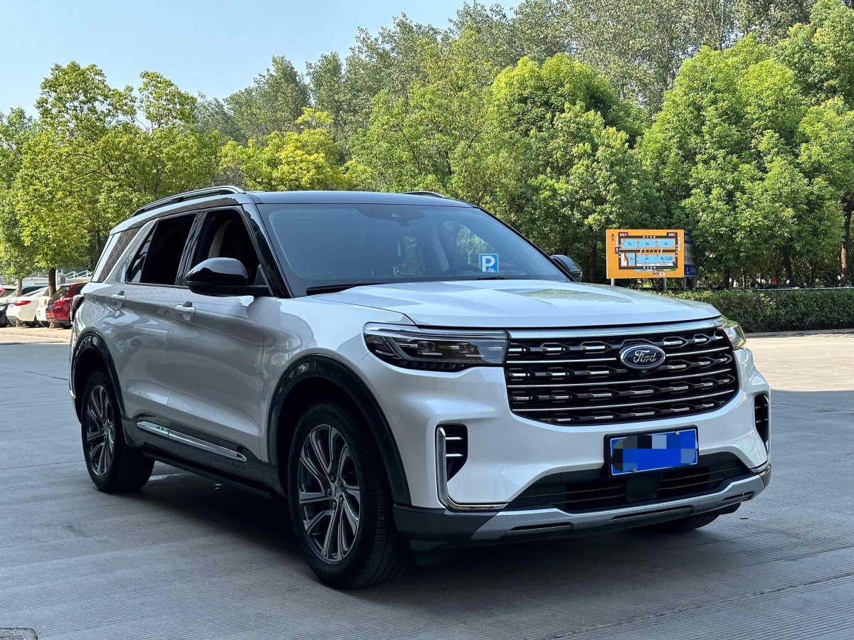 福特 探險(xiǎn)者  2023款 EcoBoost 285 四驅(qū)風(fēng)尚plus版 6座圖片