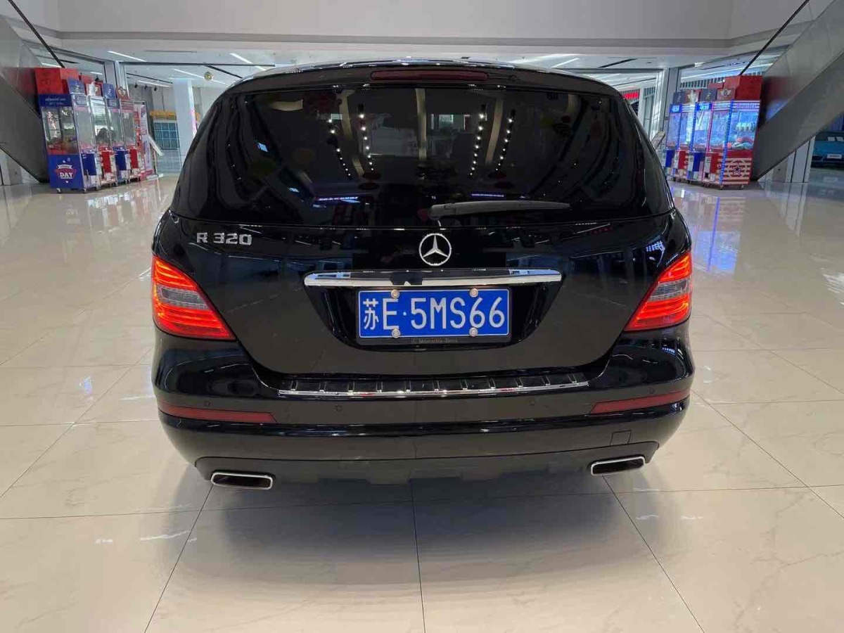 奔馳 奔馳R級(jí)  2014款 R 400 4MATIC 商務(wù)型圖片