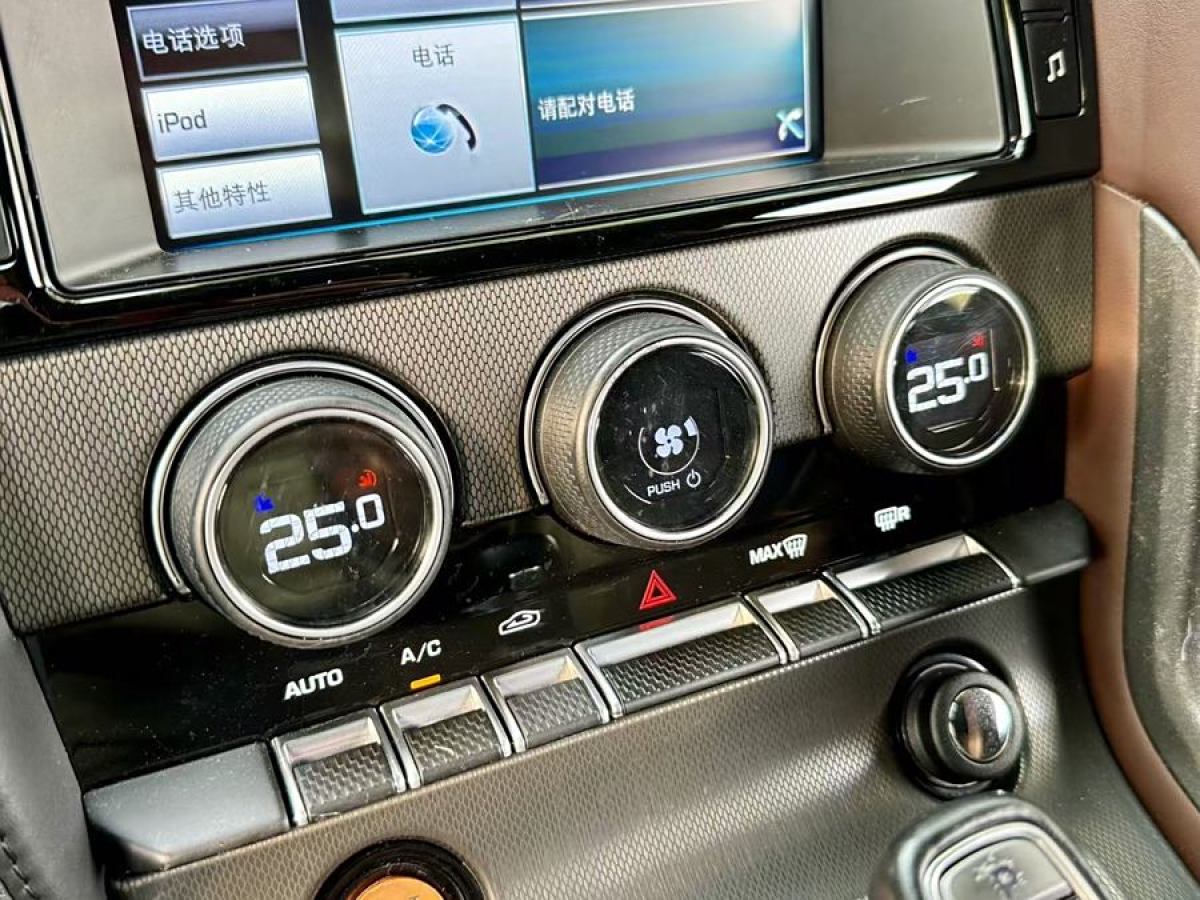 2015年4月捷豹 F-TYPE  2015款 3.0T S 硬頂版