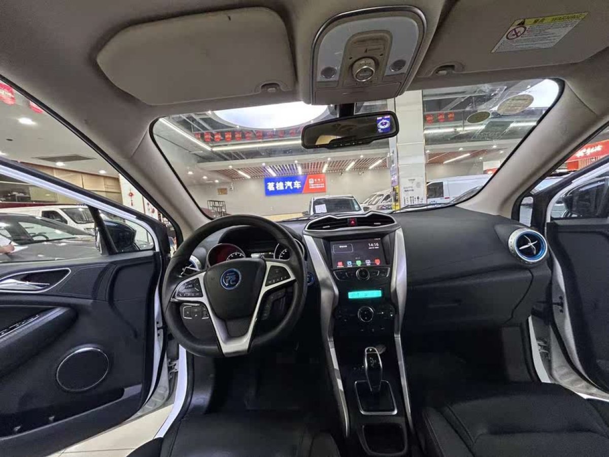 比亞迪 元新能源  2018款 EV360 智聯(lián)炫酷型圖片