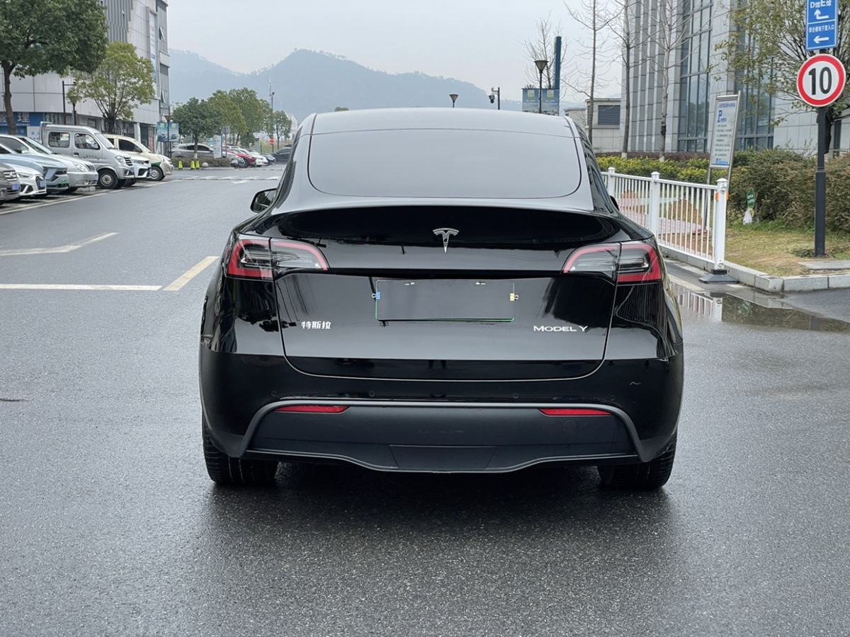 特斯拉 Model Y  2022款 改款 后輪驅(qū)動版圖片