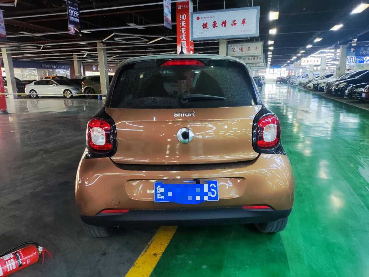 smart forfour  2018款 1.0L 52千瓦靈動版圖片