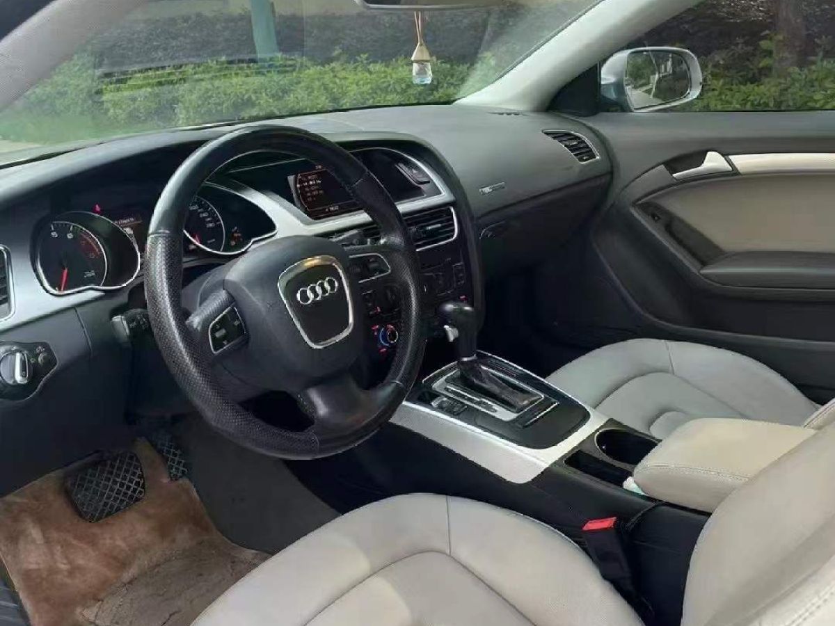 奧迪 奧迪A4L  2011款 1.8 TFSI 舒適型圖片