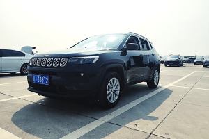 指南者 Jeep 220T 自動領(lǐng)先版