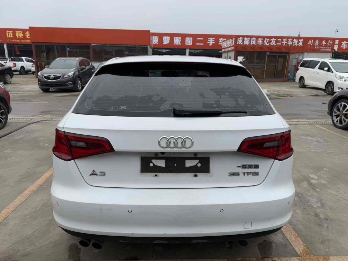 奧迪 奧迪A3  2016款 Sportback 35 TFSI 領(lǐng)英型圖片