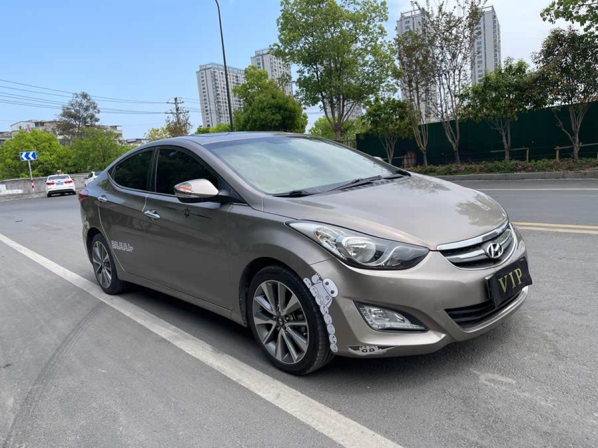 現(xiàn)代 朗動(dòng)  2015款 1.6L 自動(dòng)尊貴型圖片