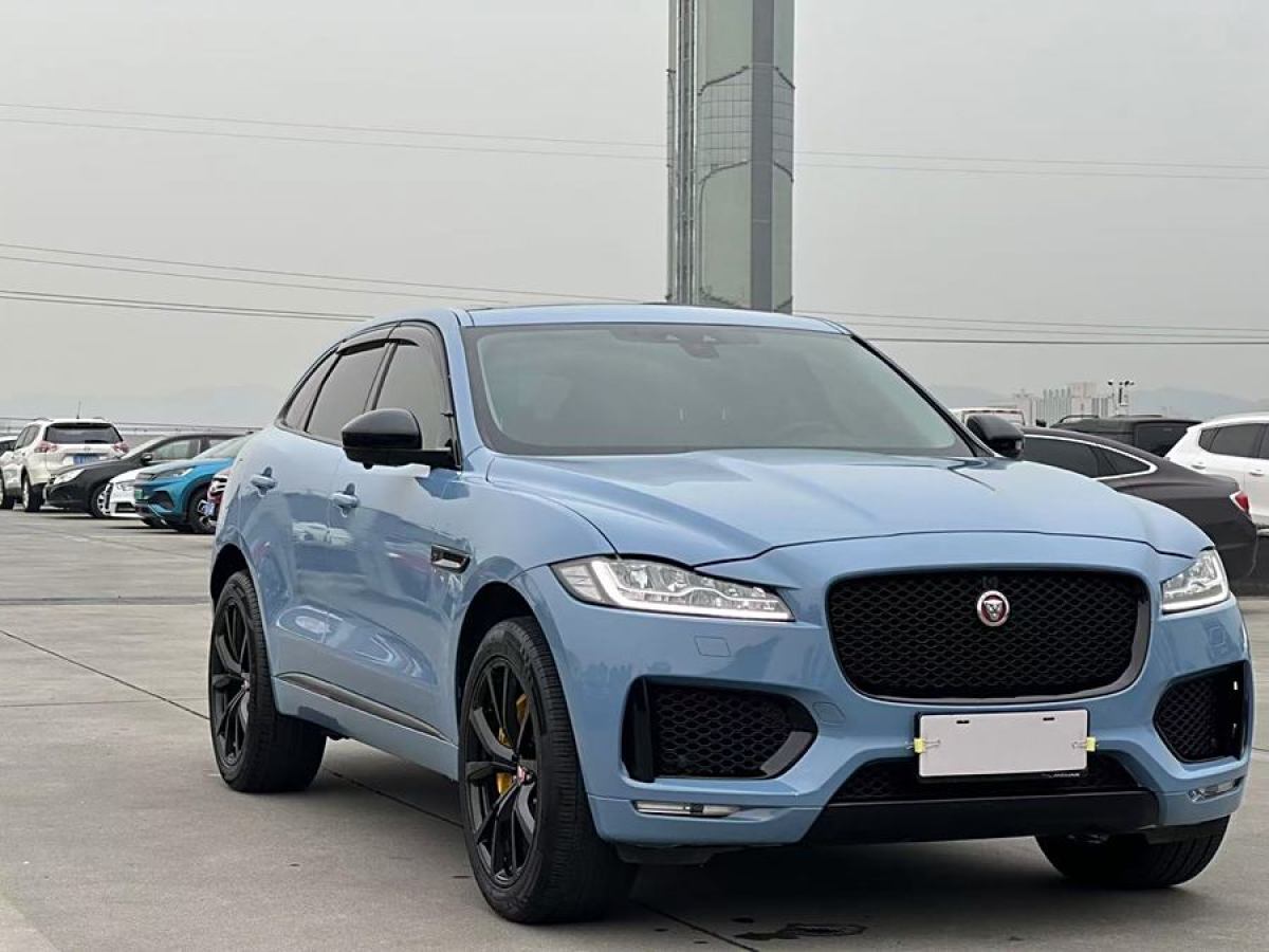 2017年9月捷豹 F-PACE  2018款 3.0 SC 四驅(qū)R-Sport運(yùn)動版