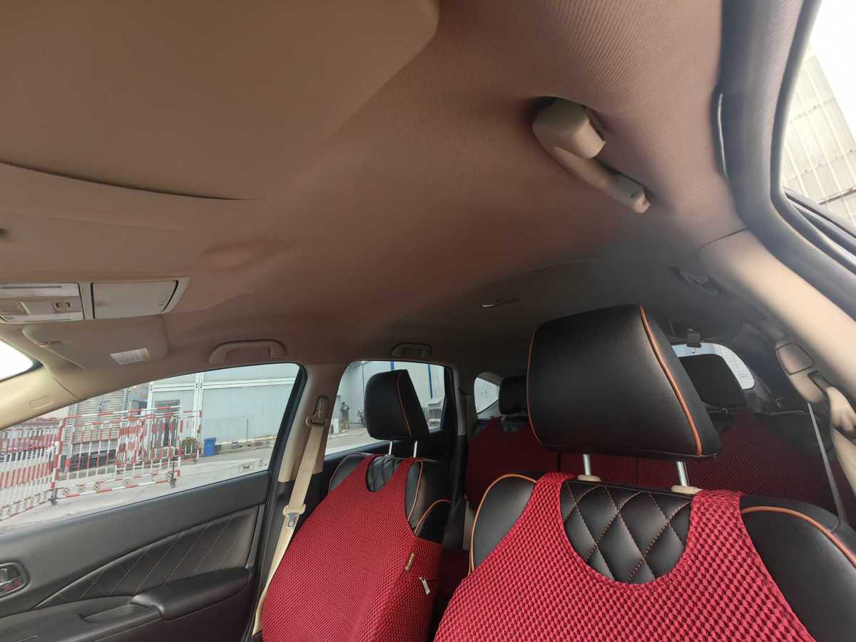 本田 CR-V  2015款 2.0L 兩驅(qū)都市版圖片