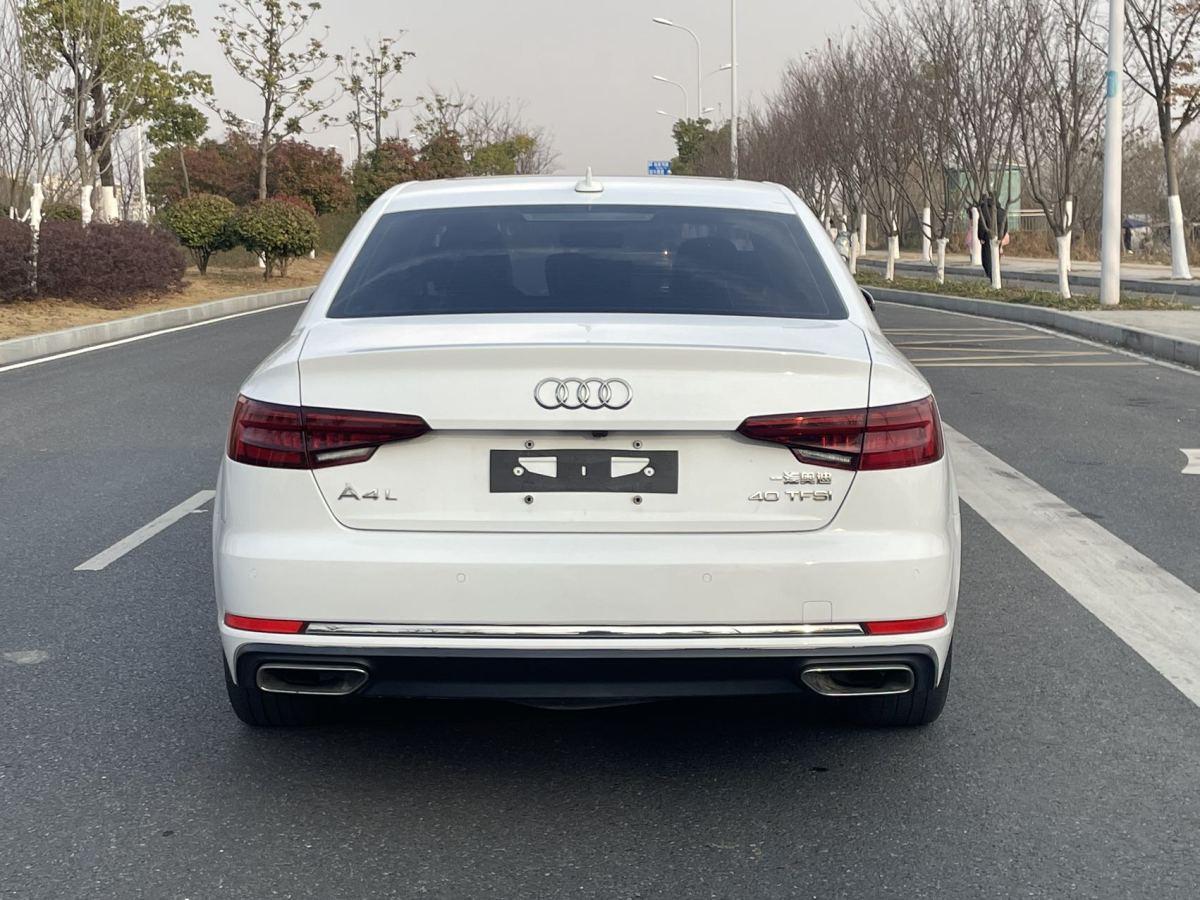 奧迪 奧迪A4L  2019款 40 TFSI 進(jìn)取型 國VI圖片