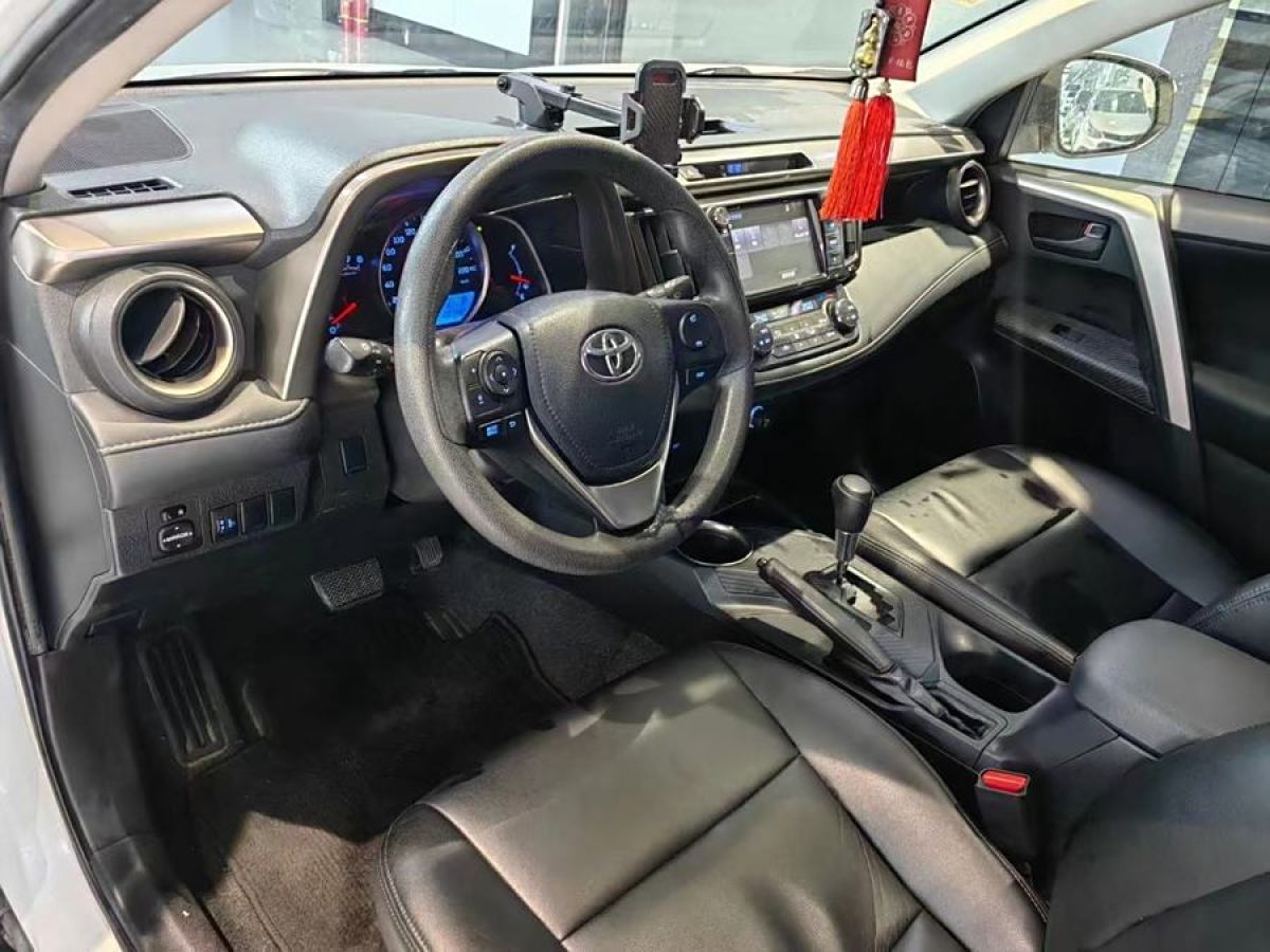 豐田 RAV4榮放  2015款 2.0L CVT兩驅風尚版圖片