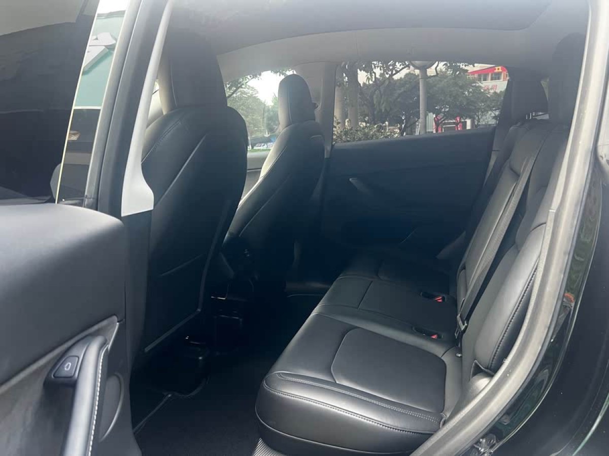 特斯拉 Model Y  2022款 改款 后輪驅(qū)動(dòng)版圖片