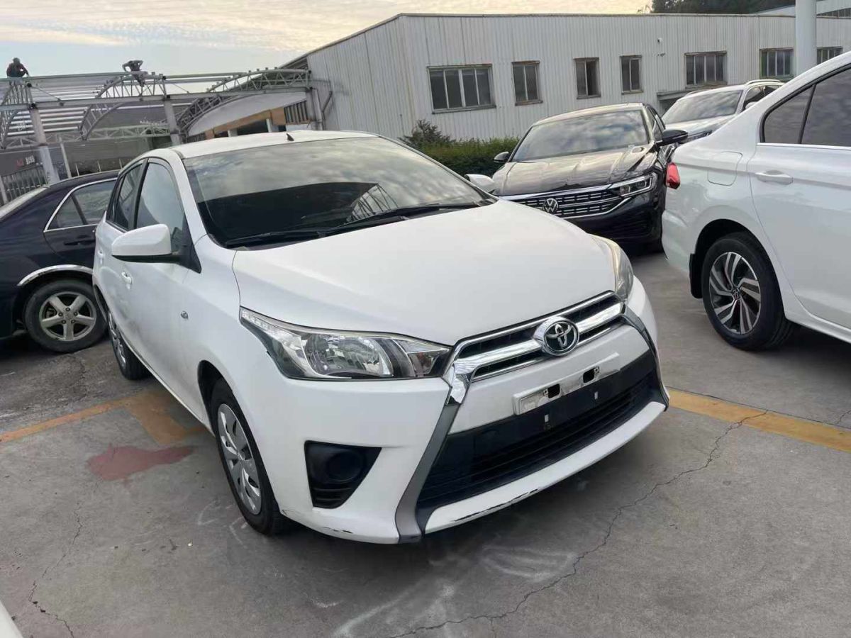 豐田 YARiS L 致炫  2015款 1.5G 自動炫動天窗特別版圖片