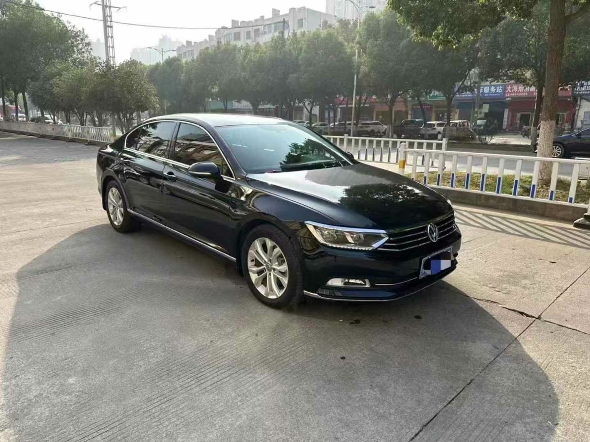 大眾 邁騰  2017款 280TSI DSG 領(lǐng)先型圖片