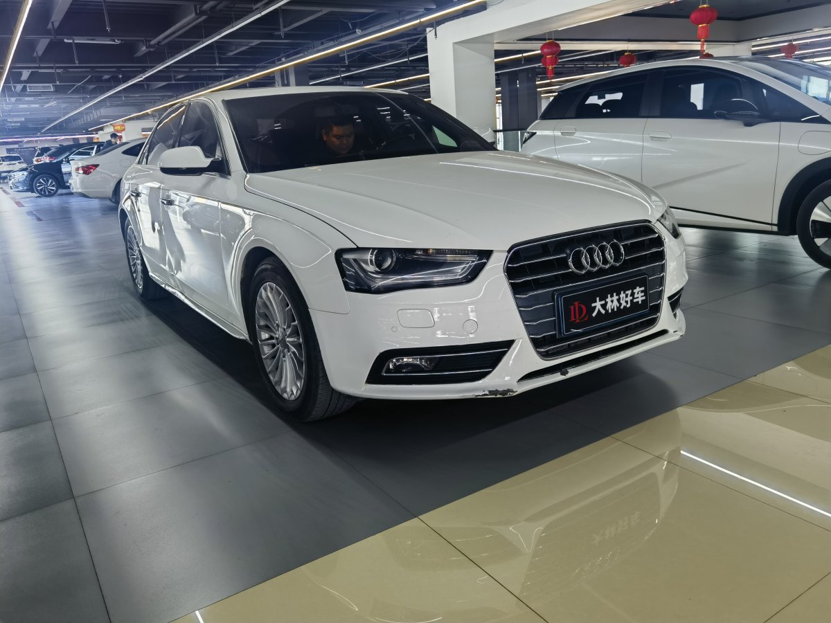 奧迪 奧迪A4L  2015款 35 TFSI 自動(dòng)舒適型圖片