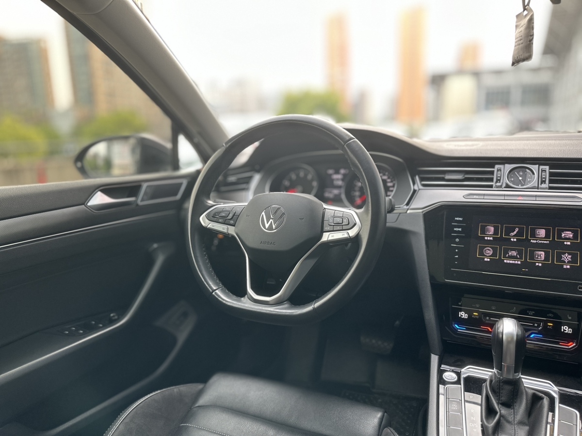 大眾 邁騰  2020款 330TSI DSG 領先型圖片