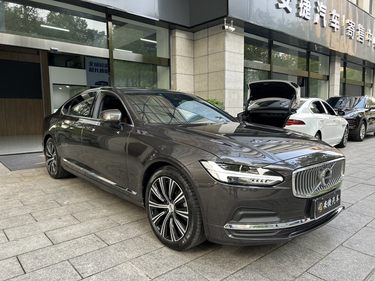 沃爾沃 S90  2022款 B5 智遠(yuǎn)豪華版圖片