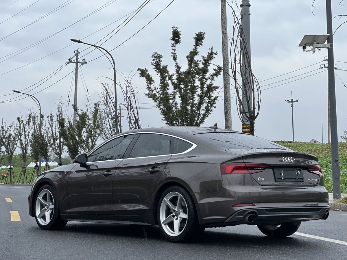 奧迪 奧迪A5  2019款 Sportback 40 TFSI 時(shí)尚型圖片