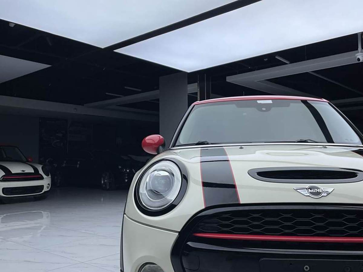 MINI MINI  2016款 2.0T COOPER S 五門版圖片