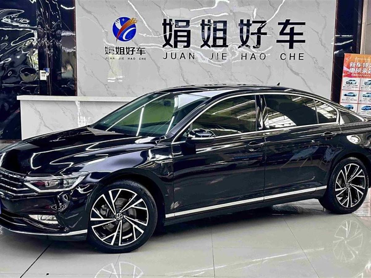 大众 迈腾  2021款 330TSI DSG 30周年纪念版图片