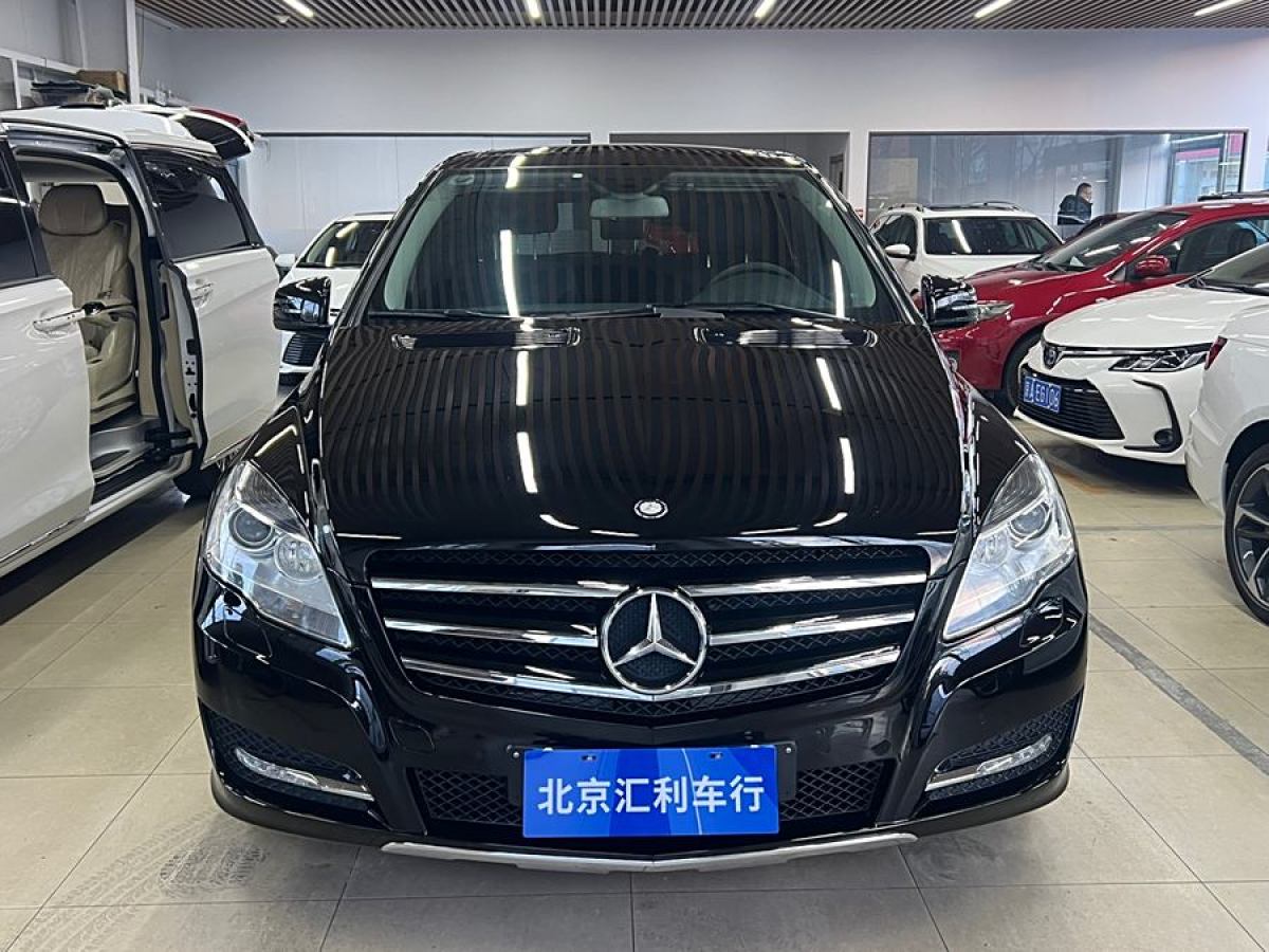 奔馳 奔馳R級  2014款 R 320 4MATIC 商務(wù)型圖片