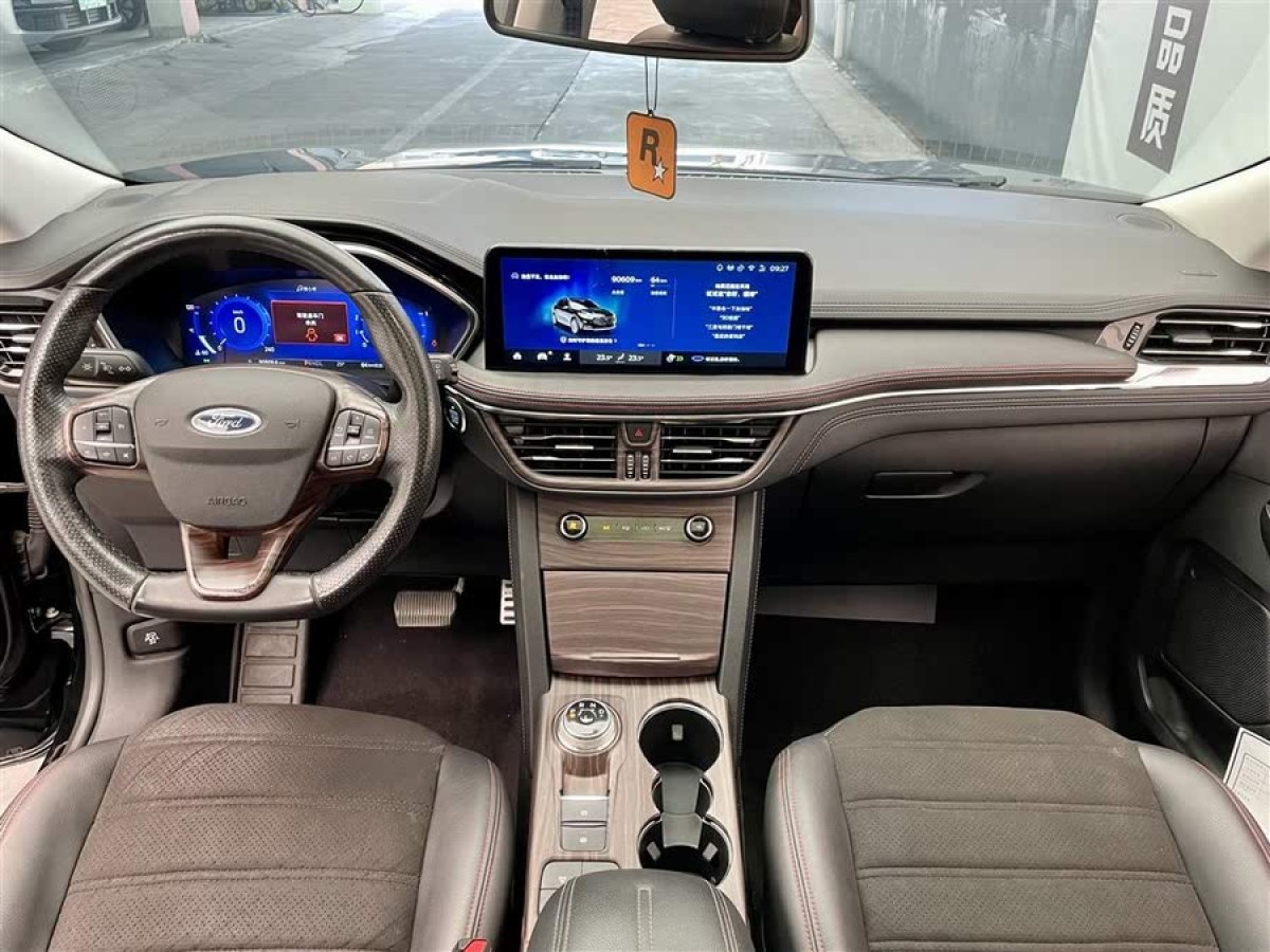 福特 銳際  2024款 EcoBoost 245 四驅(qū)耀享款圖片