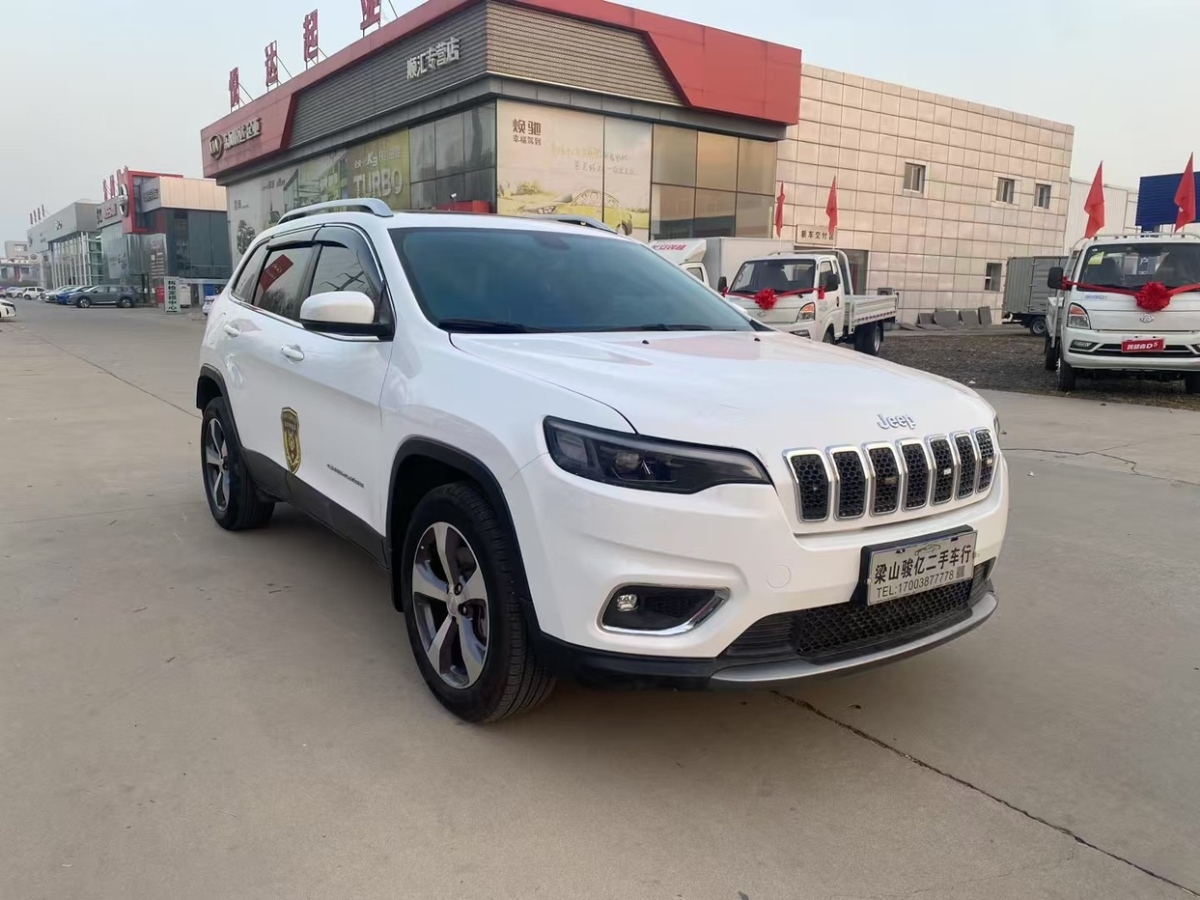 Jeep 自由光  2020款 2.0T 兩驅(qū)領(lǐng)先版圖片