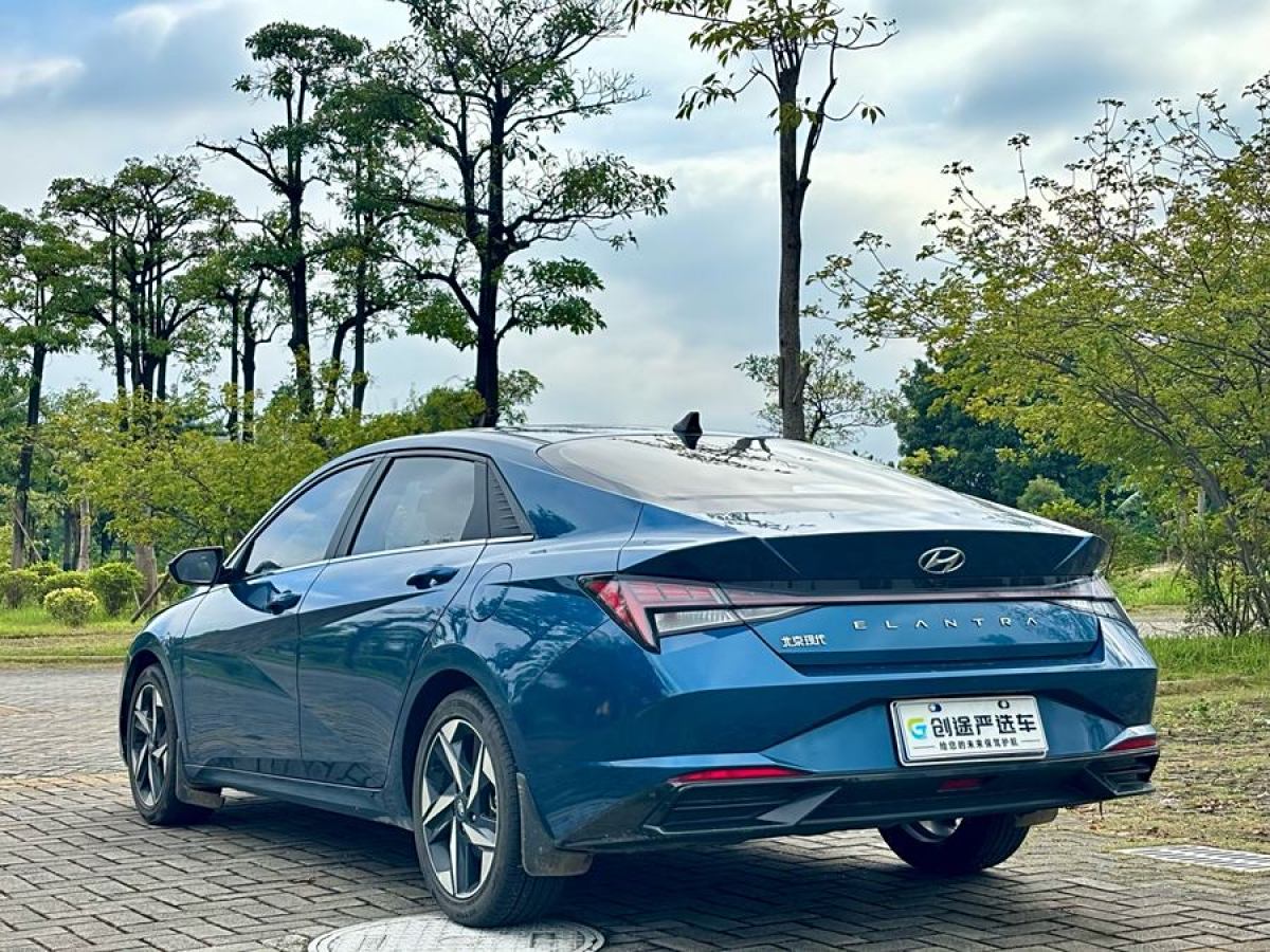 現(xiàn)代 伊蘭特  2022款 1.5L CVT LUX尊貴版圖片