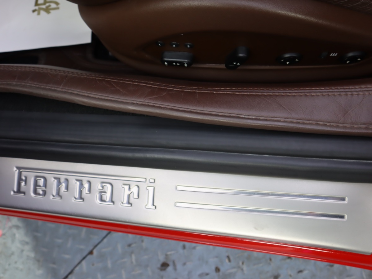 2014年6月法拉利 California T  2012款 4.3L 标准型