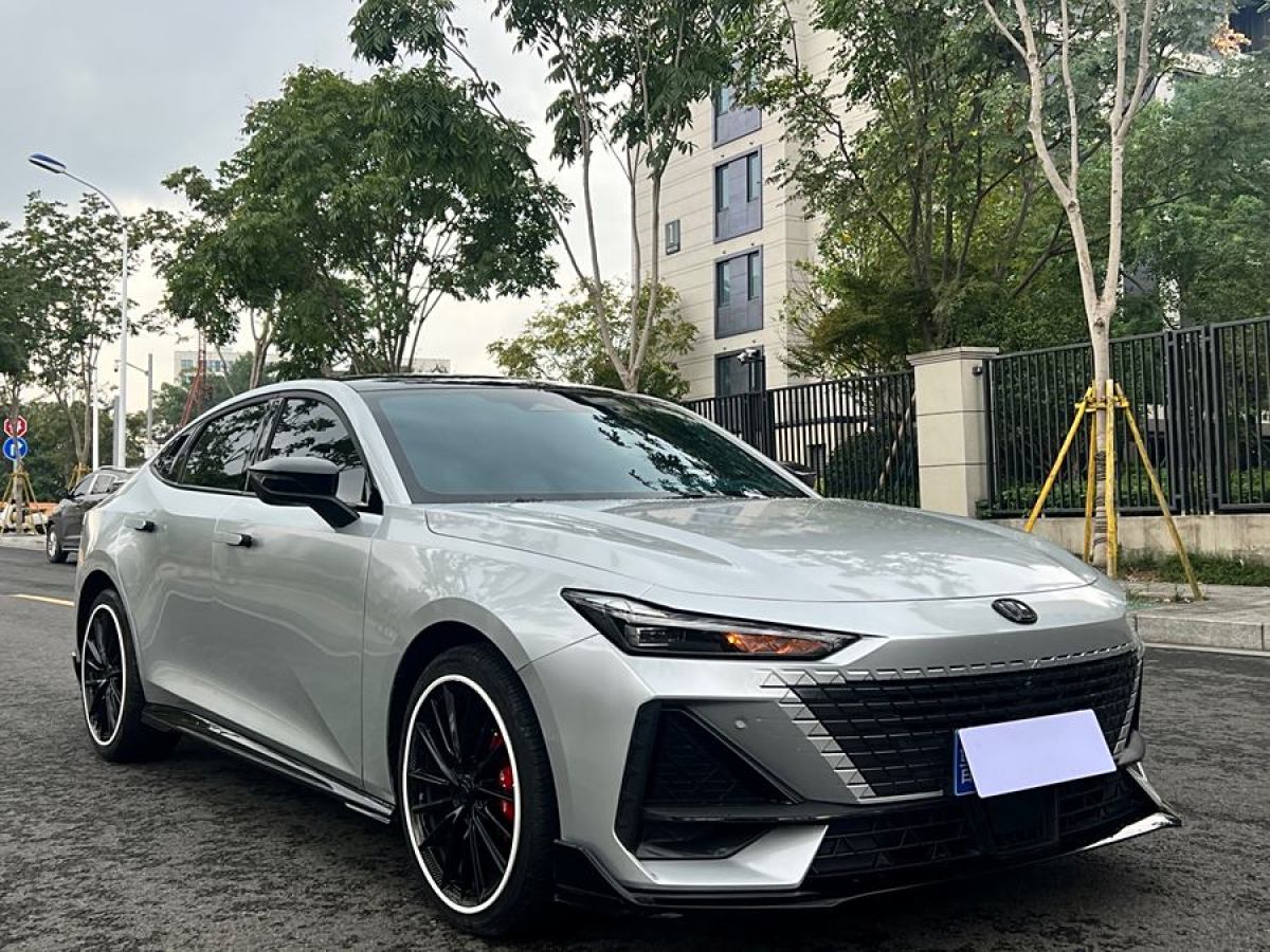 長(zhǎng)安 長(zhǎng)安UNI-V  2023款 1.5T 運(yùn)動(dòng)版圖片