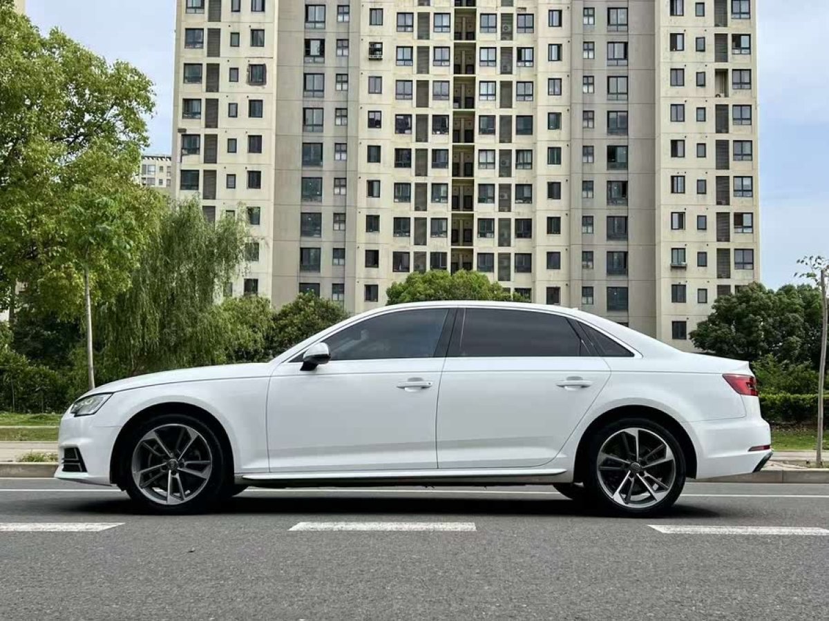 奧迪 奧迪A4L  2019款 40 TFSI 進(jìn)取型 國VI圖片