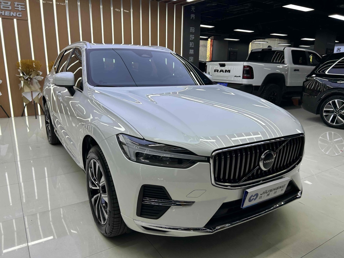 沃爾沃 XC60  2023款 B5 四驅智遠豪華版圖片