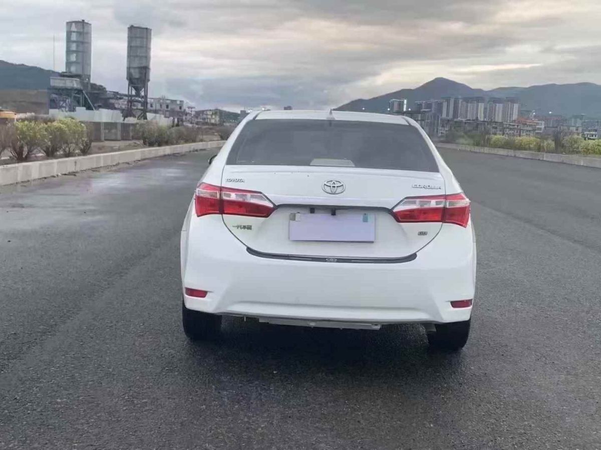 豐田 卡羅拉  2016款 雙擎 1.8L CVT先鋒版圖片